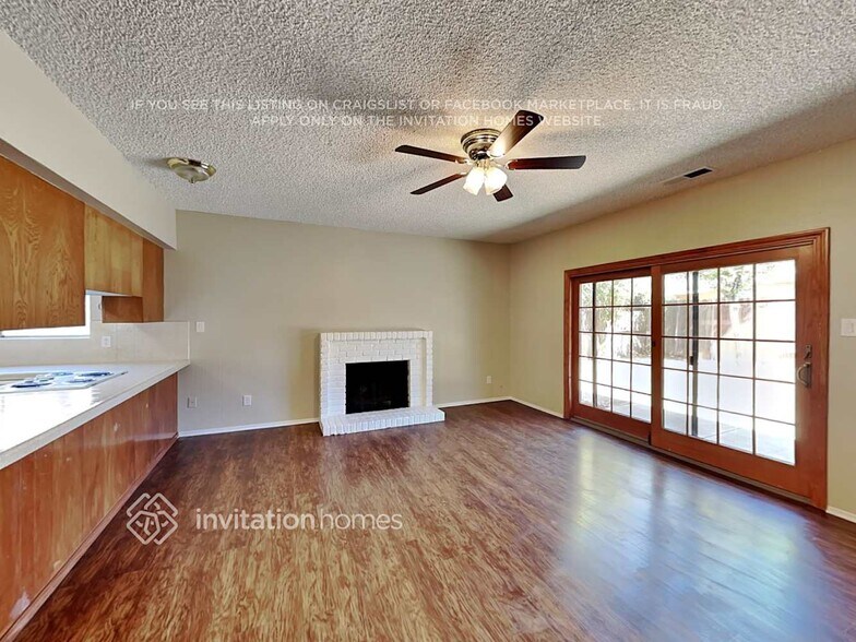 Building Photo - 2453 Aramon Dr