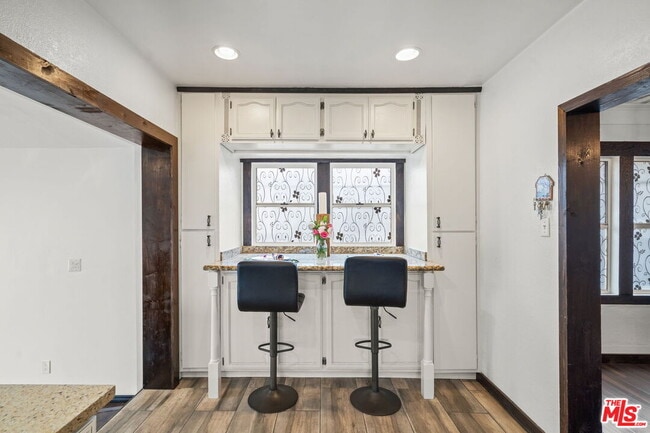 Building Photo - 5732 6th Ave