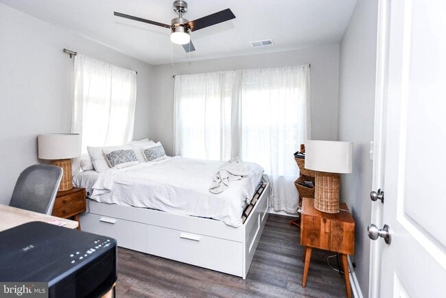 Building Photo - 5692 Stephanie Tessa Way