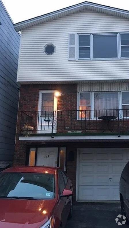 Building Photo - 115 McAdoo Ave