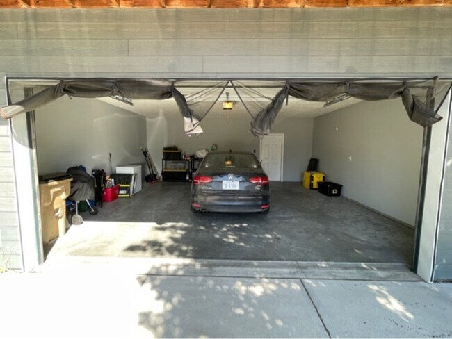 Building Photo - 2304 W George St