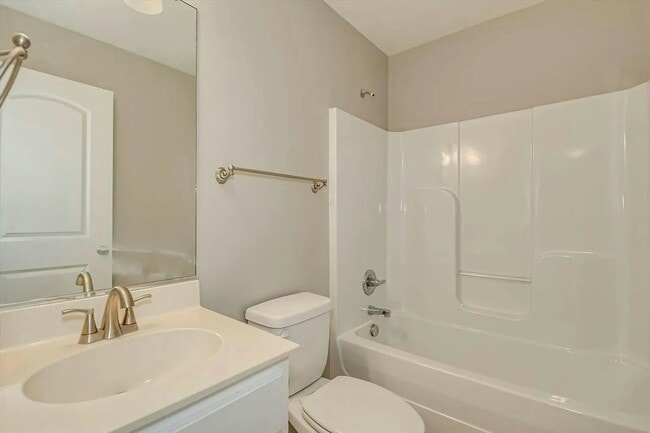 Building Photo - 313 Padrick St