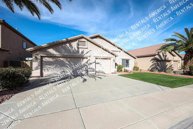 Building Photo - 10844 W Palm Ln