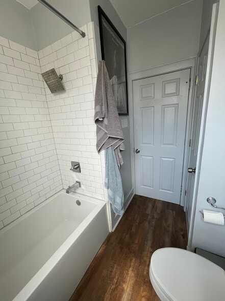 Bathroom - 844 Lebeau St