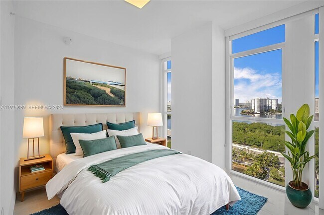 Building Photo - 400 Sunny Isles Blvd