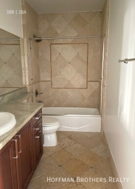 Building Photo - 11848 Kiowa Ave