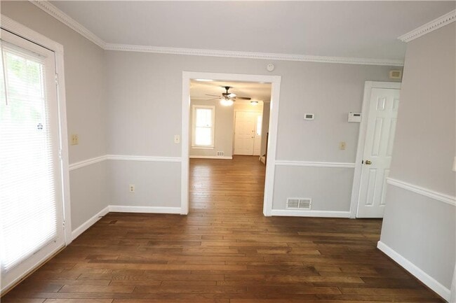 Building Photo - 1359 Oakengate Dr