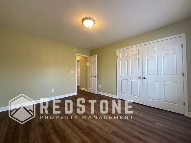 Building Photo - 2224 May Dr