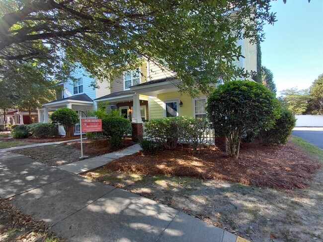 Building Photo - 300 Hampton Forest Dr