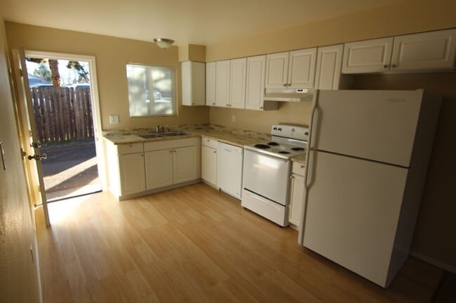 Building Photo - Beautifully Renovated 2 Bedroom 1-Bath Apartment – Private Patio • Downstairs Unit • Prime Location
