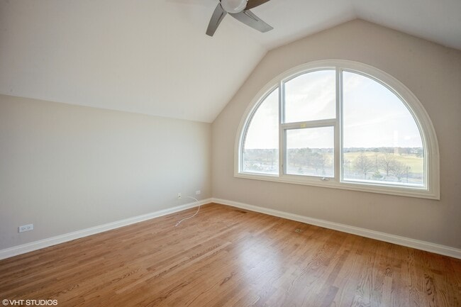 Building Photo - 2032 Valor Ct