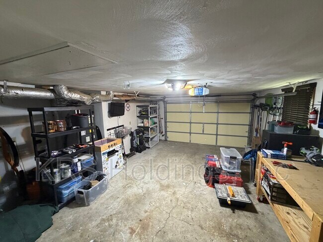 Building Photo - 1520 Woodside Ct