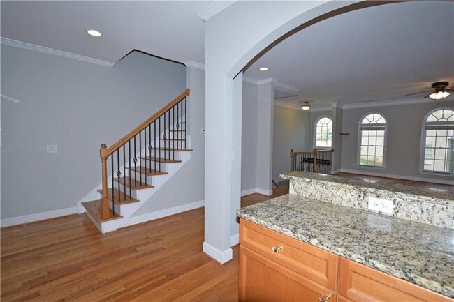 Building Photo - 11037 Lorin Way