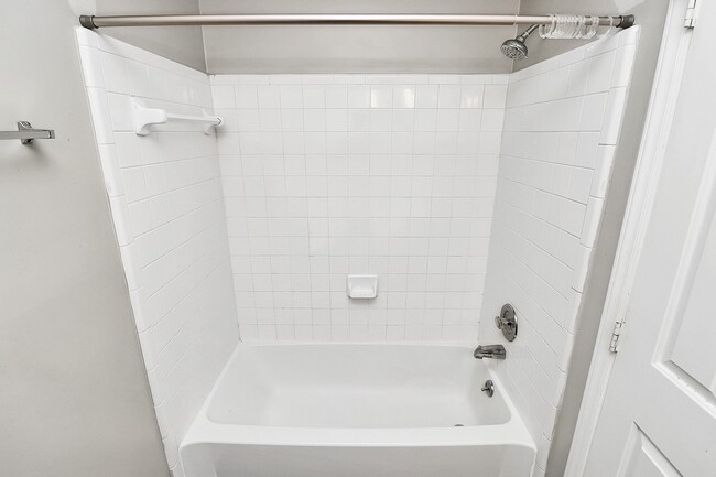 Building Photo - 7360 Rose Terrace Ct