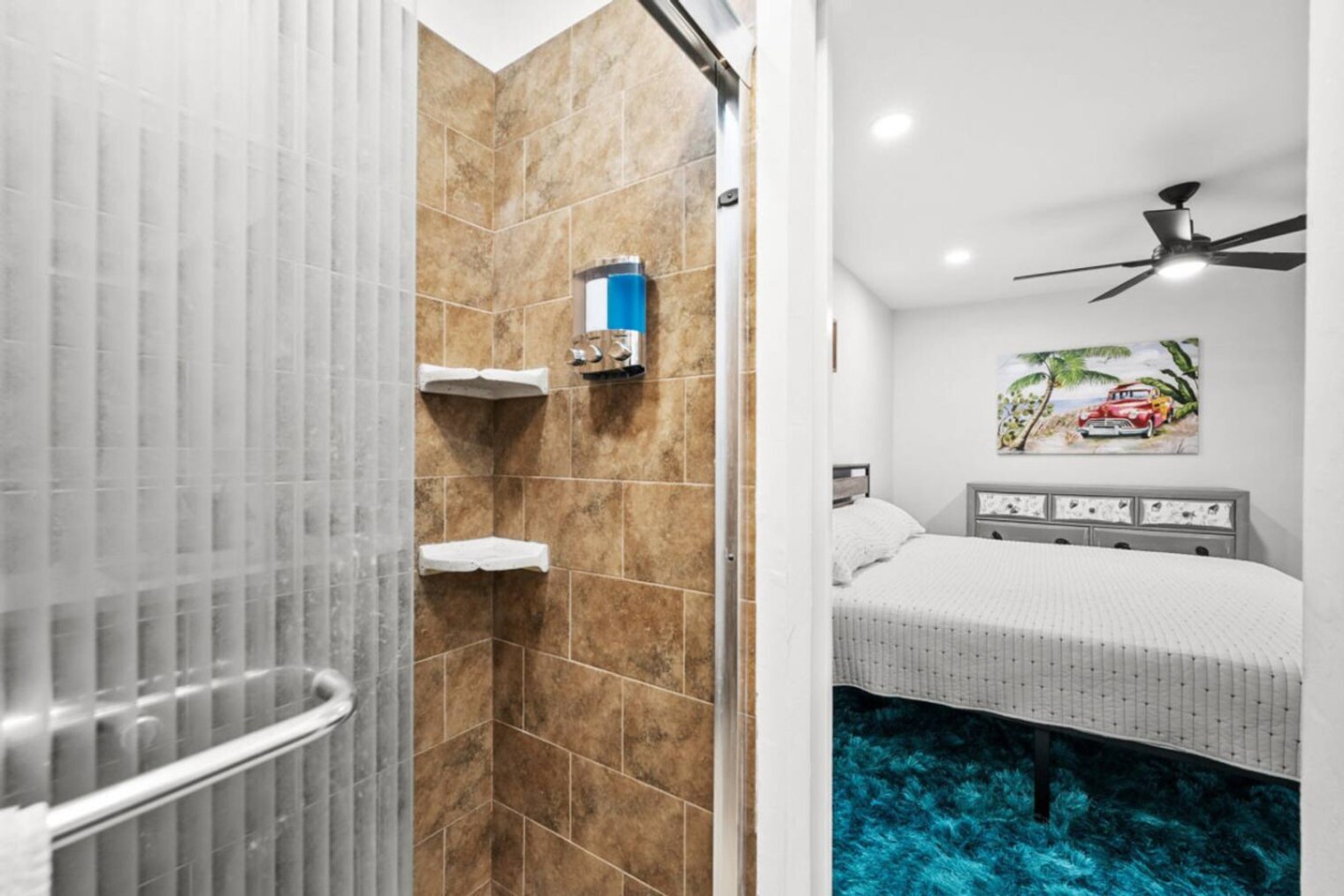 Building Photo - 1019 SE 40th St