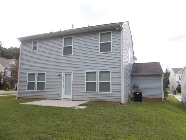 Building Photo - 147 Collenton Ln