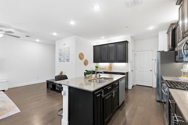 Building Photo - 982 Mikaela Dr