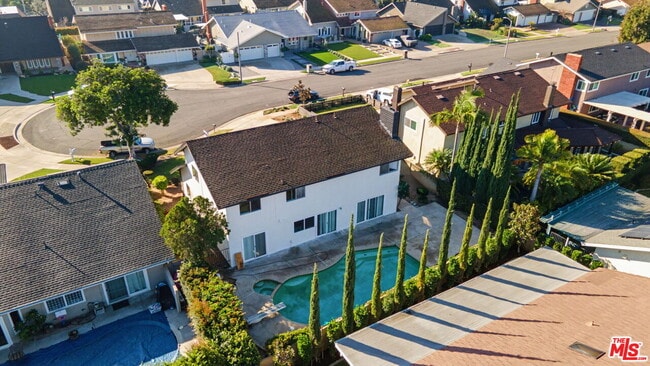 Building Photo - 243 Blanquita Way