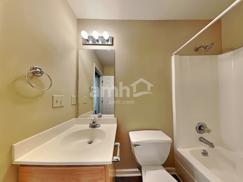 Building Photo - 124 Cyprus Cove Dr