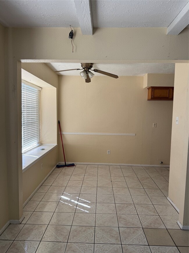 Building Photo - 8426 Avington Rd