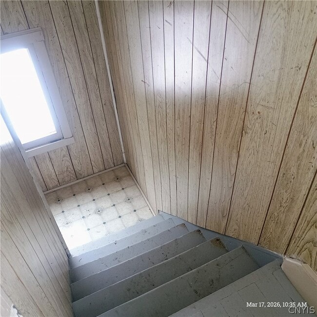 Building Photo - 344 Bryant Ave