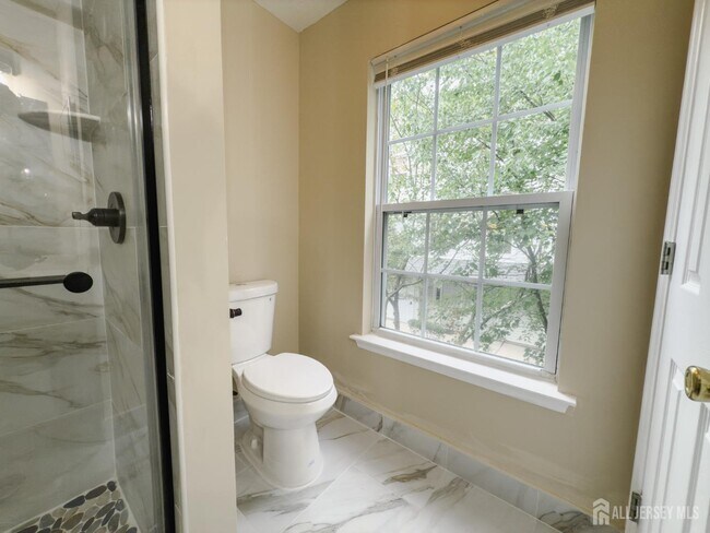 Building Photo - 48 Prestwick Way