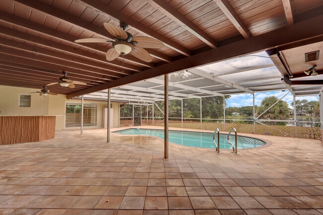 Building Photo - 4529 Square Lake Dr