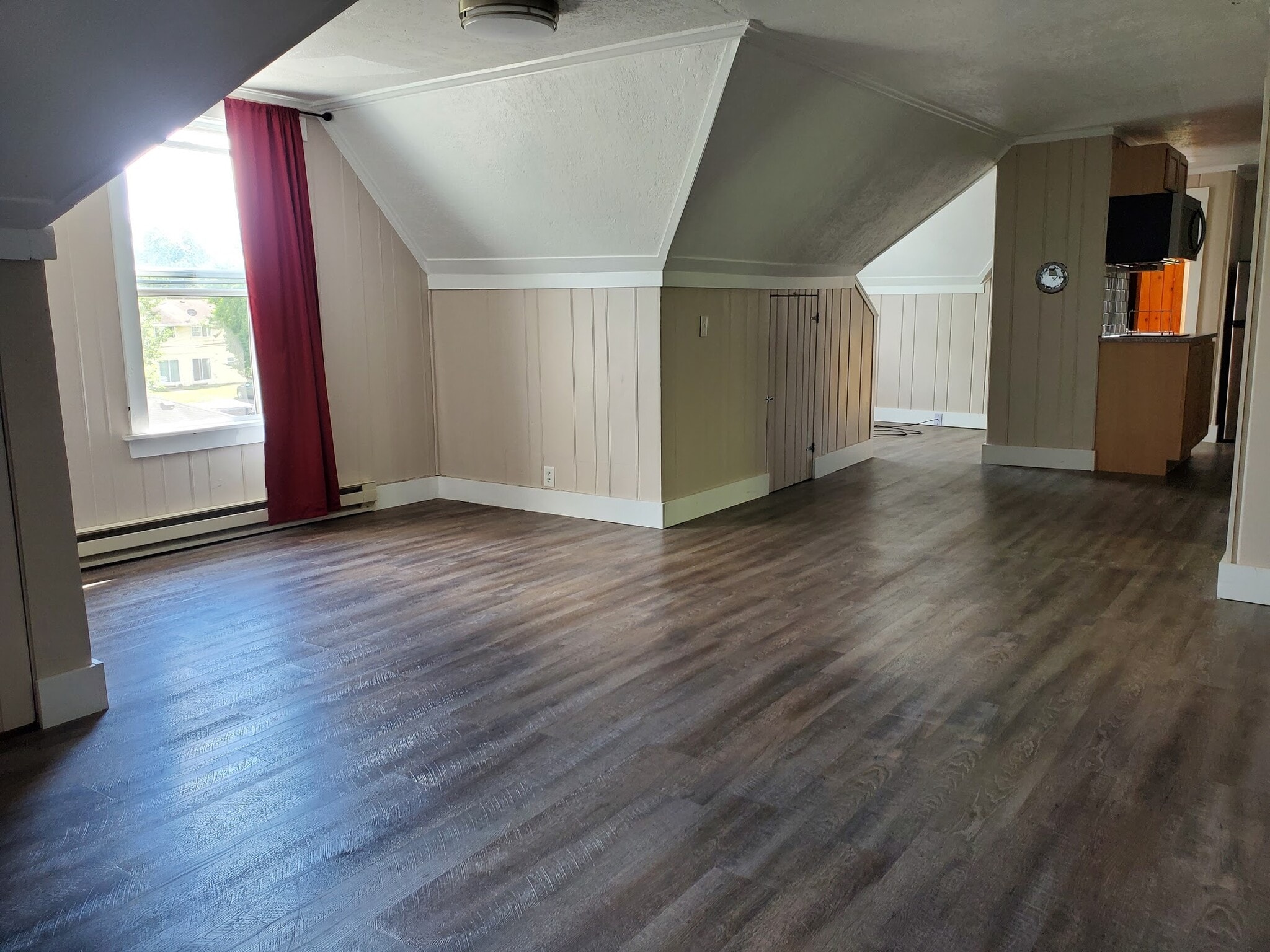 Attic Suite Bedroom - 401 Morgan Ave N