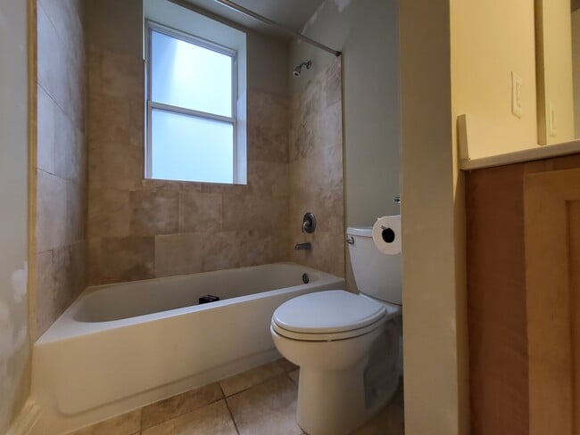 Building Photo - 6126 Washington Blvd Unit Apt 102