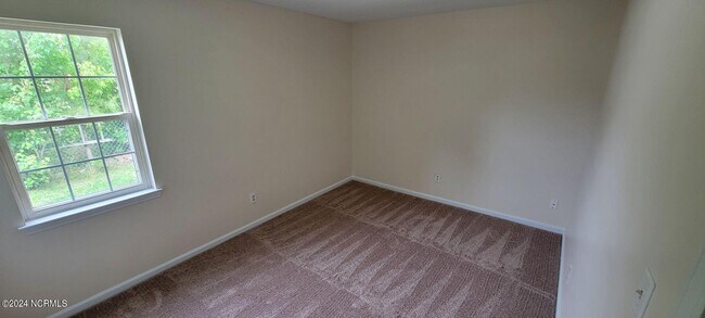Building Photo - 1303 Navarro Loop