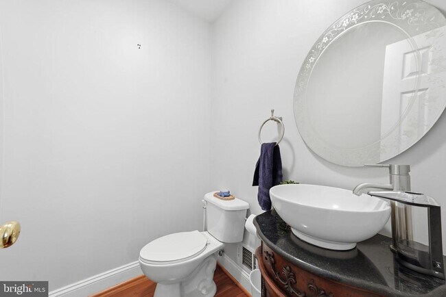 Building Photo - 47656 Pennrun Way