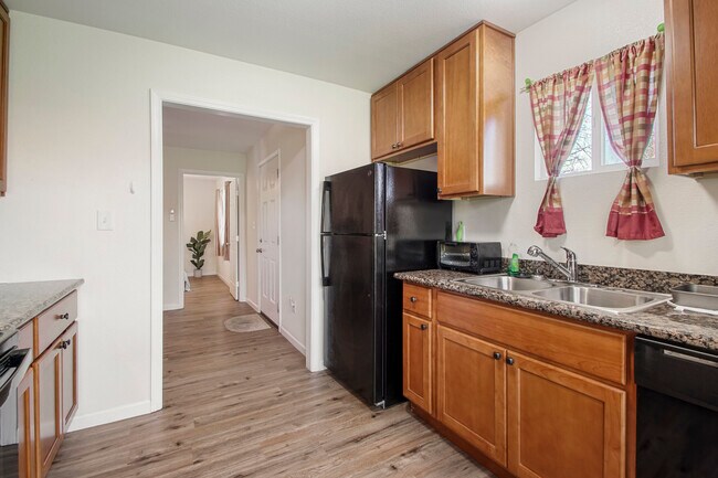 Building Photo - 1739 Monte Diablo Ave