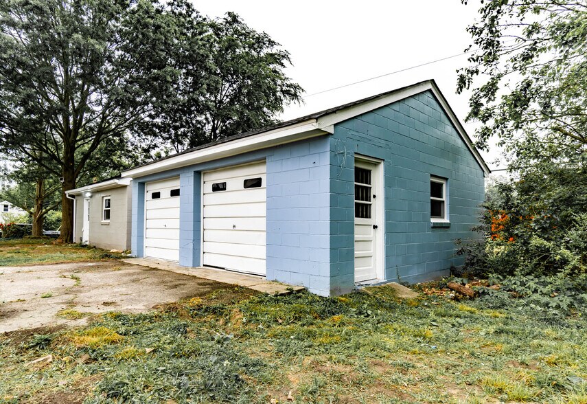 Building Photo - 3502 Oaklawn Blvd