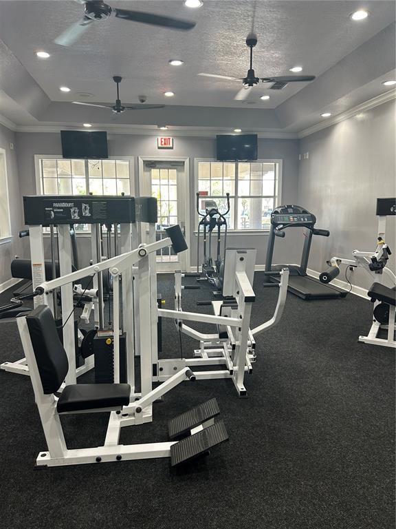 Building Photo - 11811 Estates Club Dr