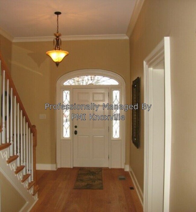 2333 Dandridge Ave 2333 Dandridge Ave Knoxville TN 37915 Apartment