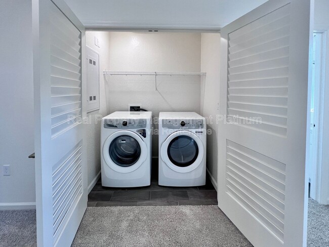 Building Photo - 1544 Farmhouse Ln