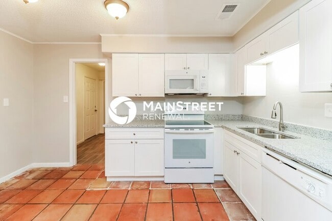 Building Photo - 3 Bedroom Pet-Friendly Home in Weatherford...