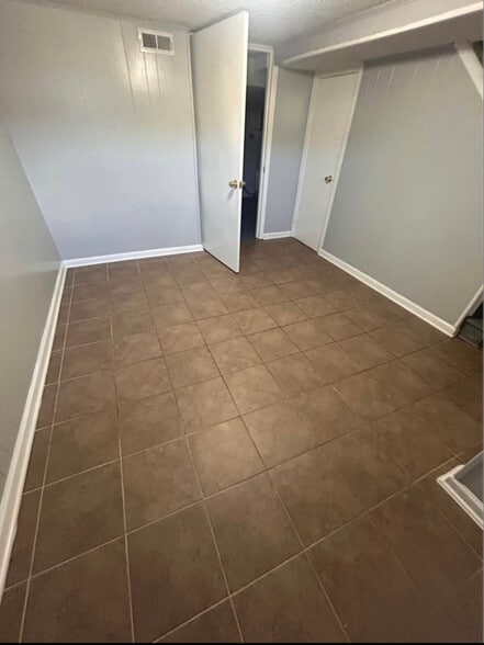 Building Photo - 6911 Gough St