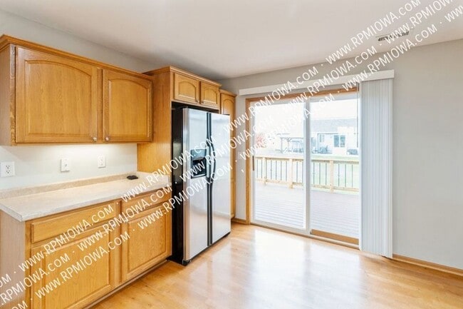 Building Photo - 425 Wright Rd