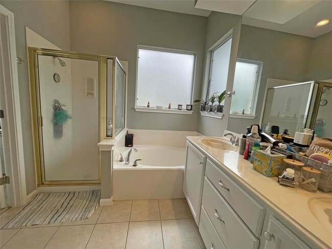 Building Photo - 6420 Tasajillo Trail