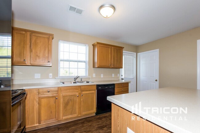 Building Photo - 10838 Traders Ct