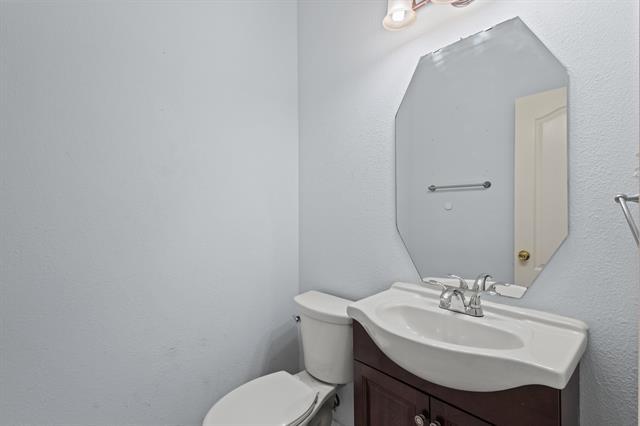 Building Photo - 6301 Waterview Dr