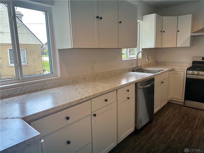 Building Photo - 2520 Harshman Rd