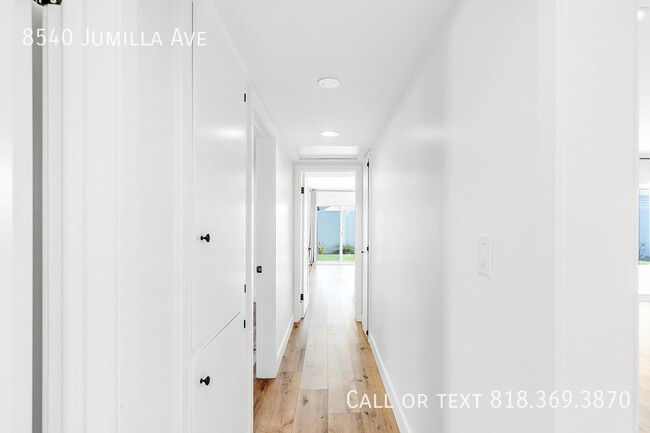 Building Photo - STYLISH AND MODERN 3BR/2BA IN RESIDENTIAL ...