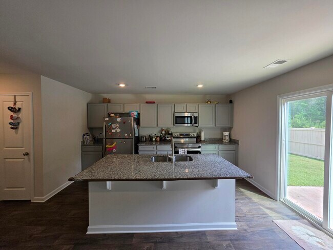 Building Photo - 1812 Lacebark Dr