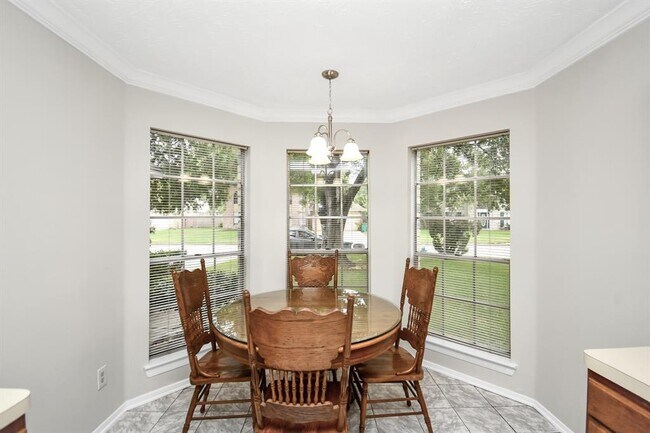 Building Photo - 14810 Cypress Ridge Dr