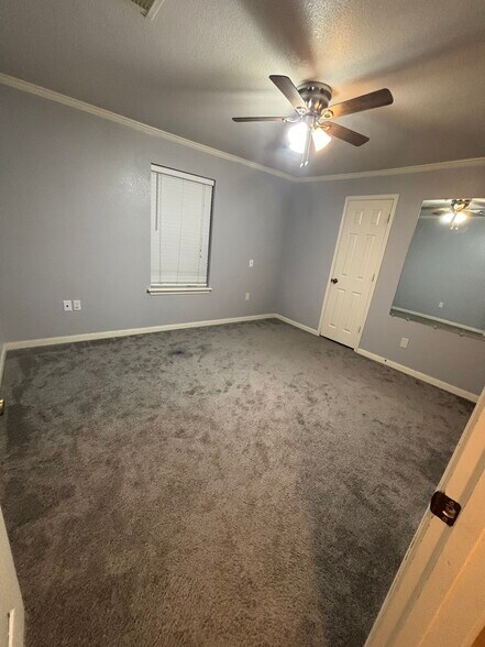 Master bedroom - 1934 July St
