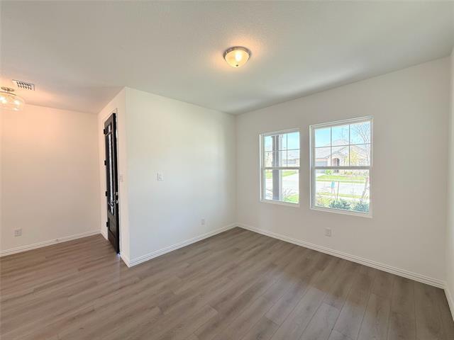 Building Photo - 713 Roanoke Dr