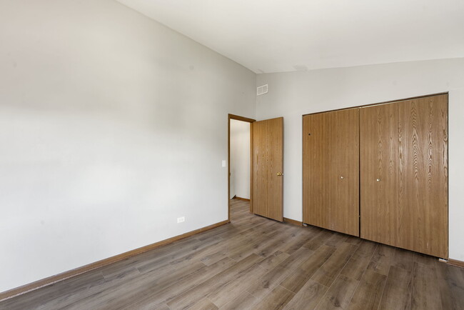 Building Photo - 485 Nicole Dr