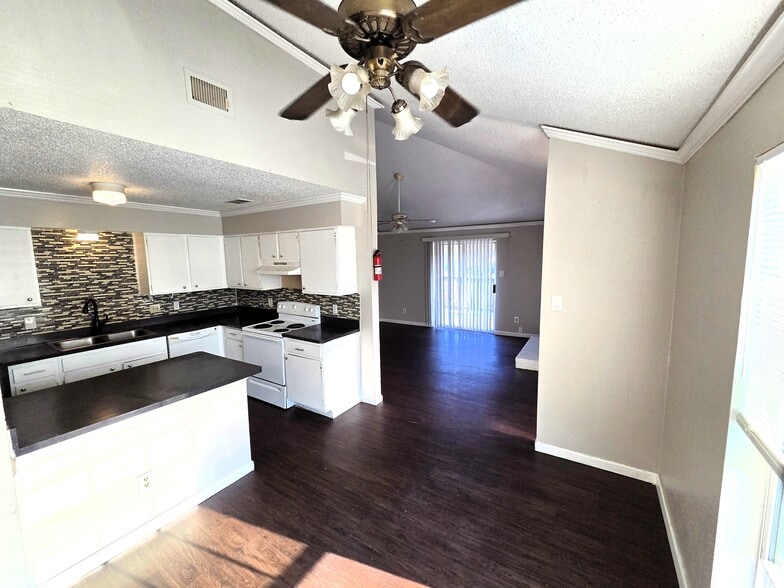 Building Photo - 11515 Meadow Pines Ct